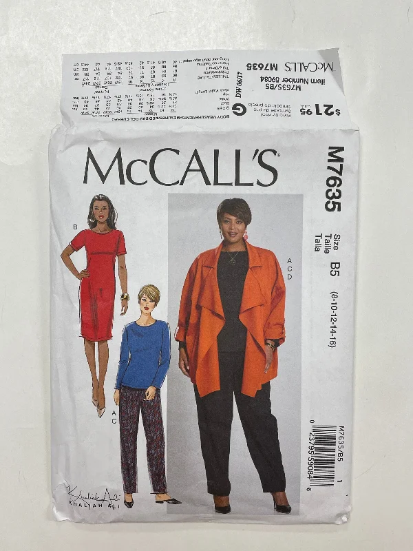 SALE 2017 Simplicity 7635 Sewing Pattern - Dress, Pants and Jacket FACTORY FOLDED Zippered Front Buttoned Front Snap Front