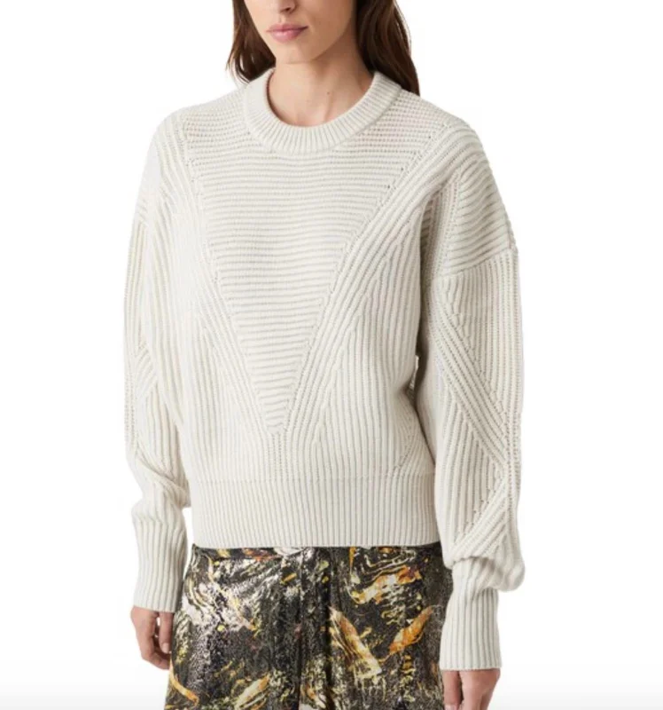 Mona Pullover In Clear Beige Boat Neck Sweater